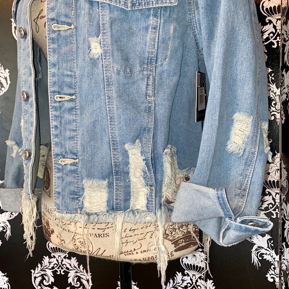 🍀 NWT! Super Distressed Bling Skull Jean Jacket! - Picture 9 of 14